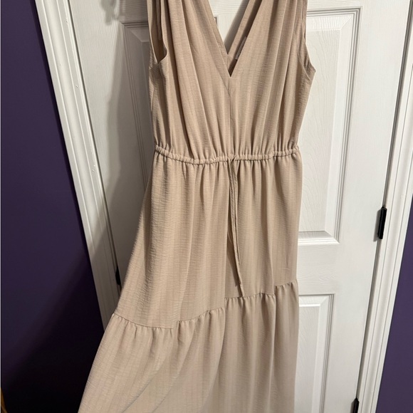 Calvin Klein NWOT Maxi Cinched Waist Tan Flowy Sleeveless Dress Size 14 - Picture 5 of 6